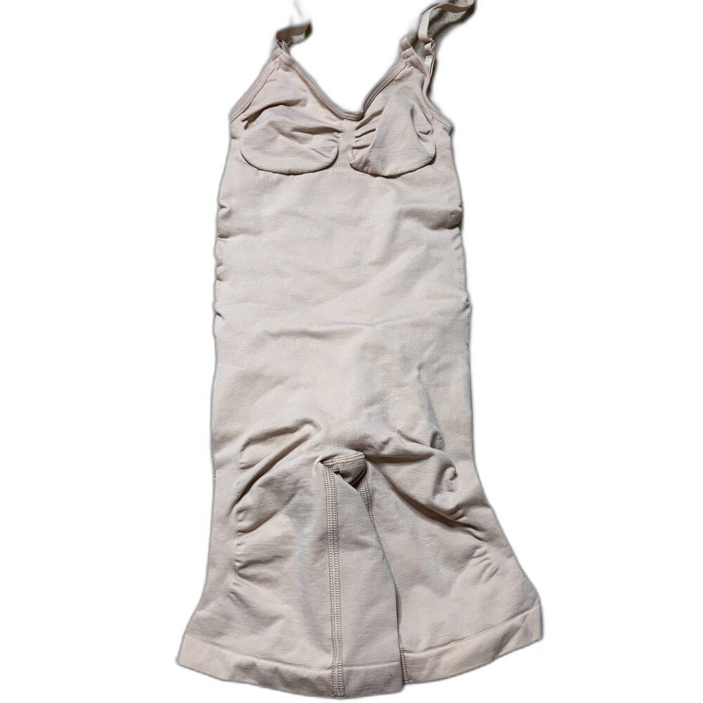 Amazon NWT Nude Full Body Romper Style Shapewear Bodysuit Small